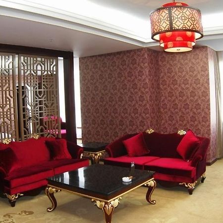 Gansu International Hotel Lanzhou Bagian luar foto