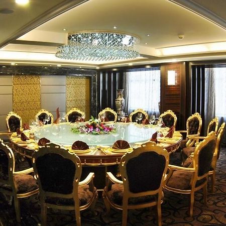 Gansu International Hotel Lanzhou Bagian luar foto